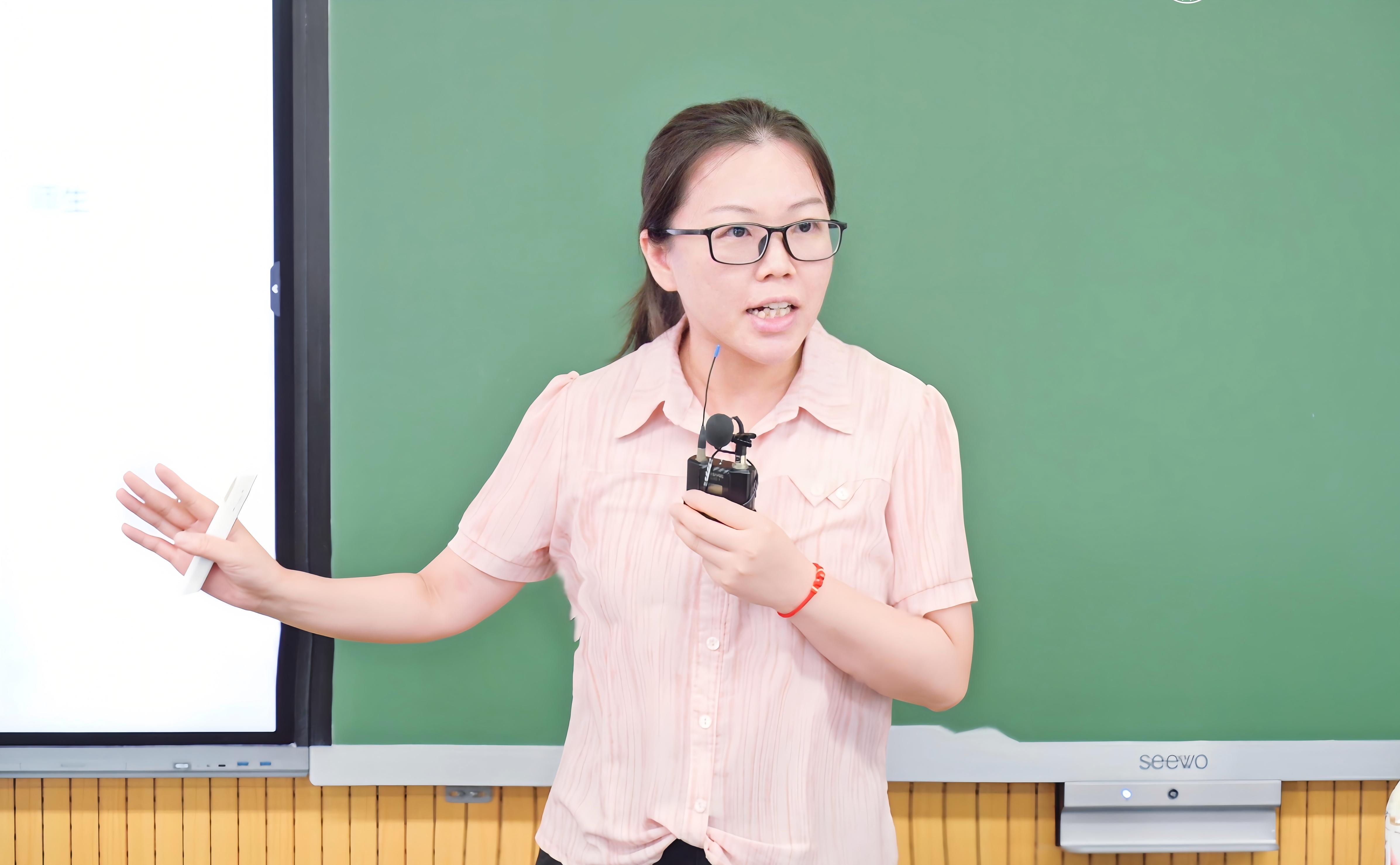 王华文.jpg